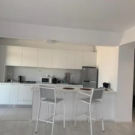 Crisa Promenada Apartment Navodari